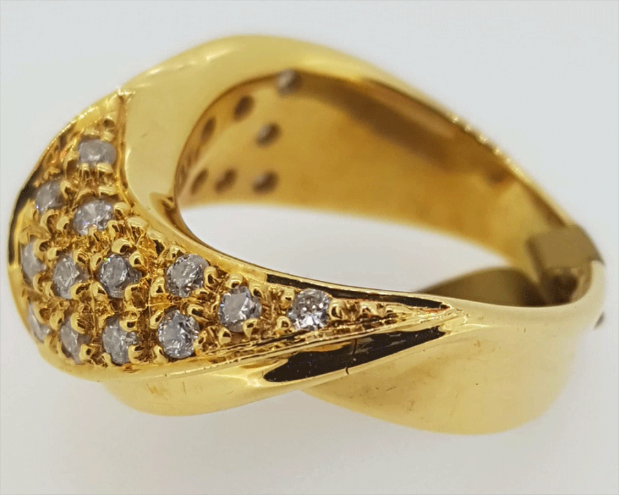 Vintage 18ct Diamond scarf ring - Image 2