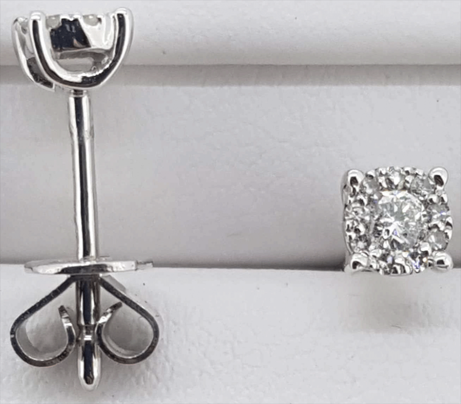 18ct White Gold Diamond cluster stud earrings - Image 2