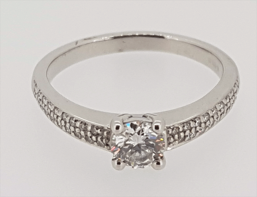 18ct White gold Diamond