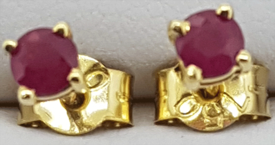 18ct gold small Ruby stud earrings