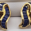 9ct yellow gold  Sapphire and Diamond fancy scroll stud earrings - Image 2