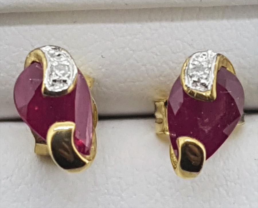 9ct yellow gold Ruby and Diamond stud earrings