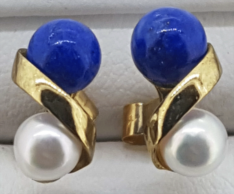 9ct yellow gold Lapis Lazuli and cultured Pearl stud earrings